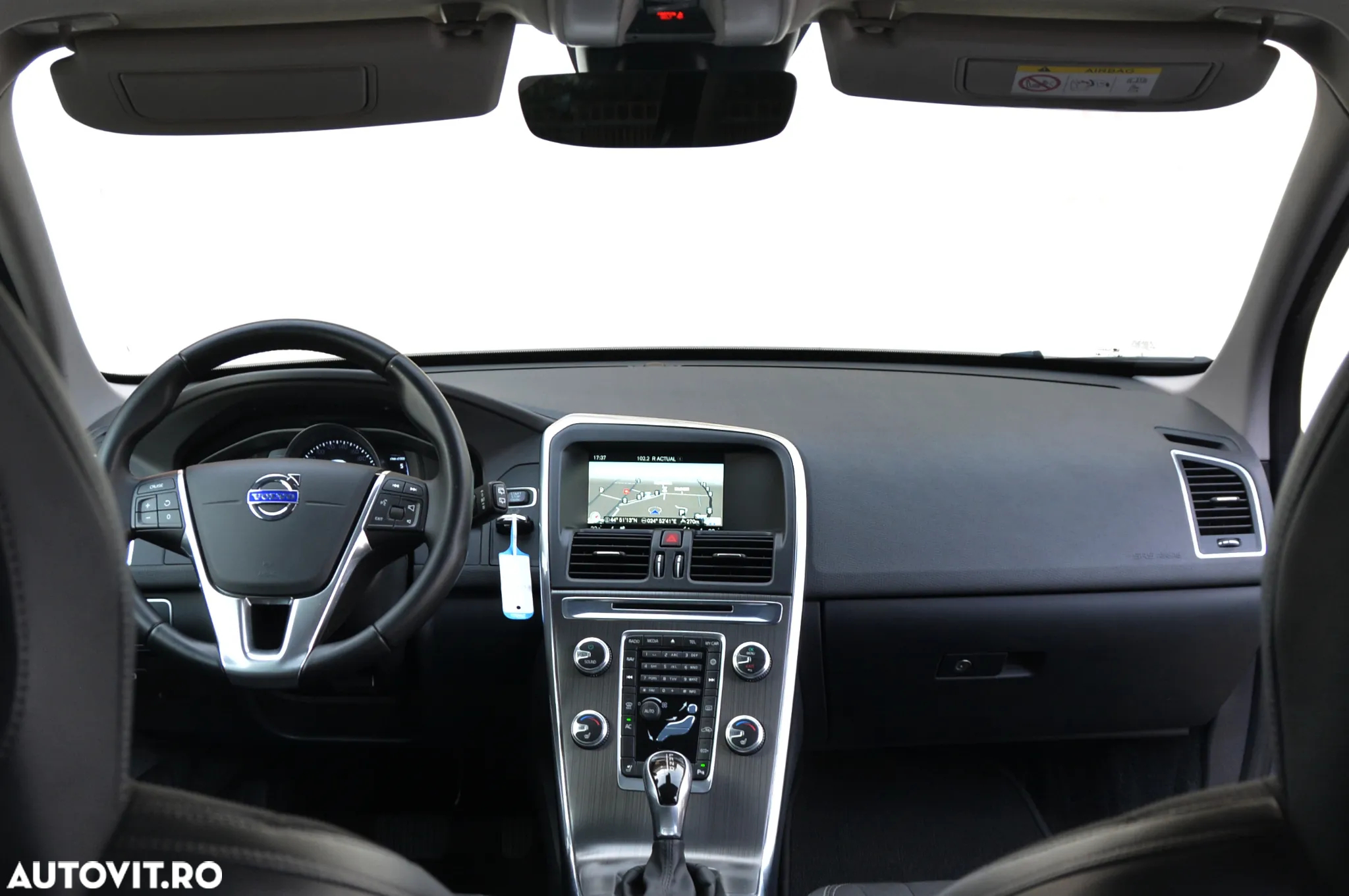 Volvo XC 60 D3 Geartronic Momentum - 6