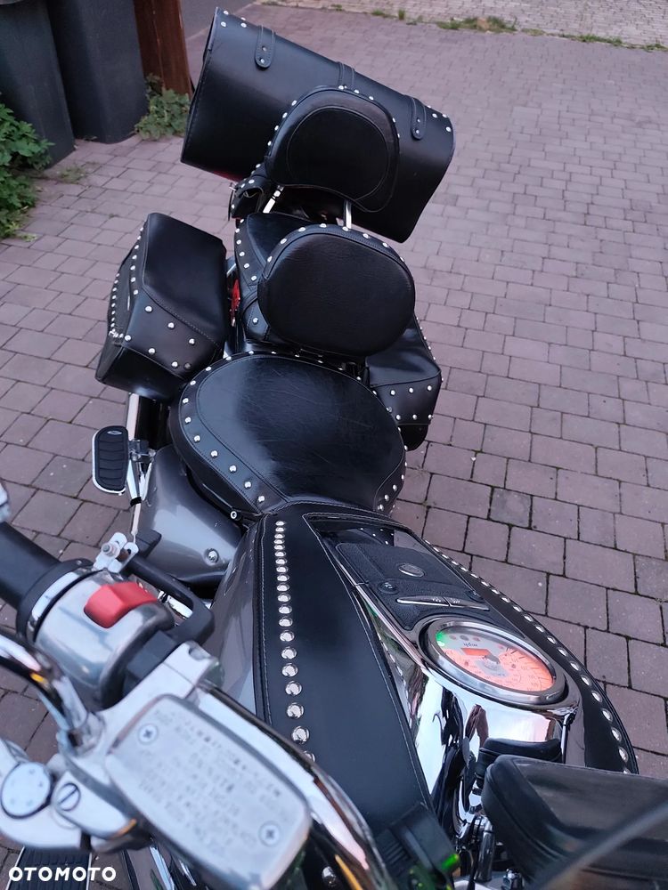 Suzuki Boulevard - 16
