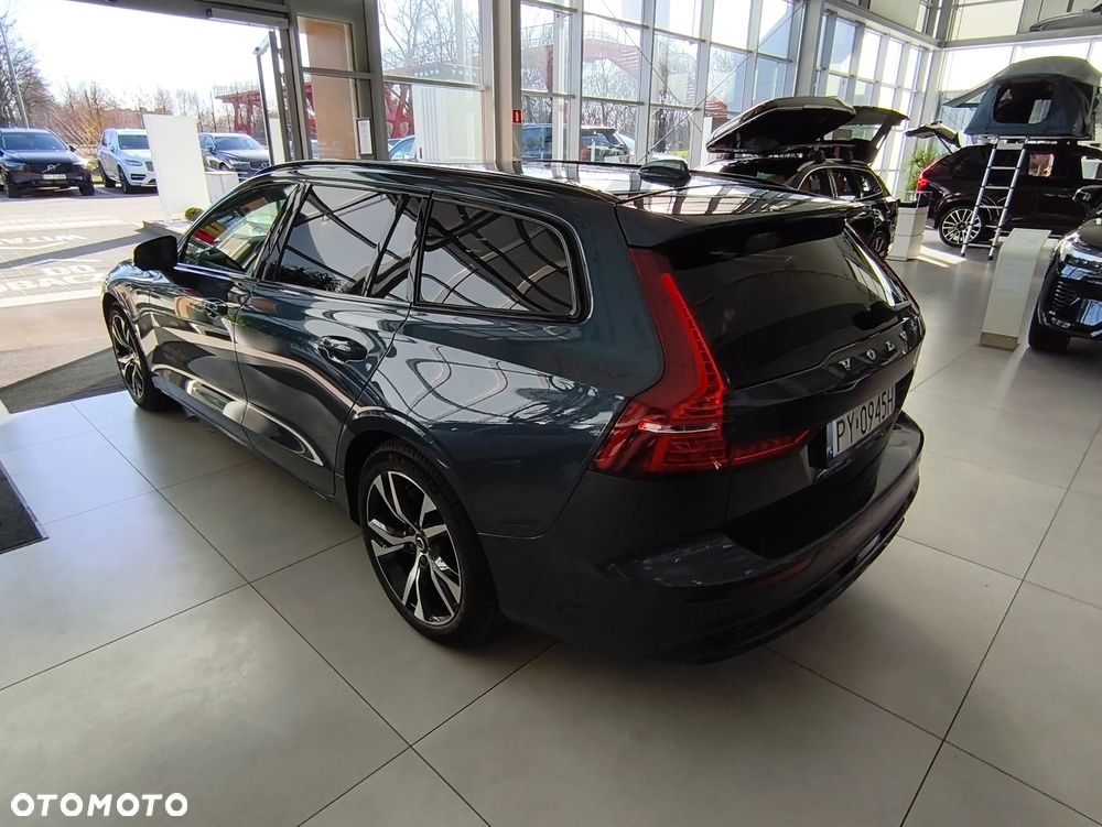Volvo V60 B4 B Plus Dark - 3