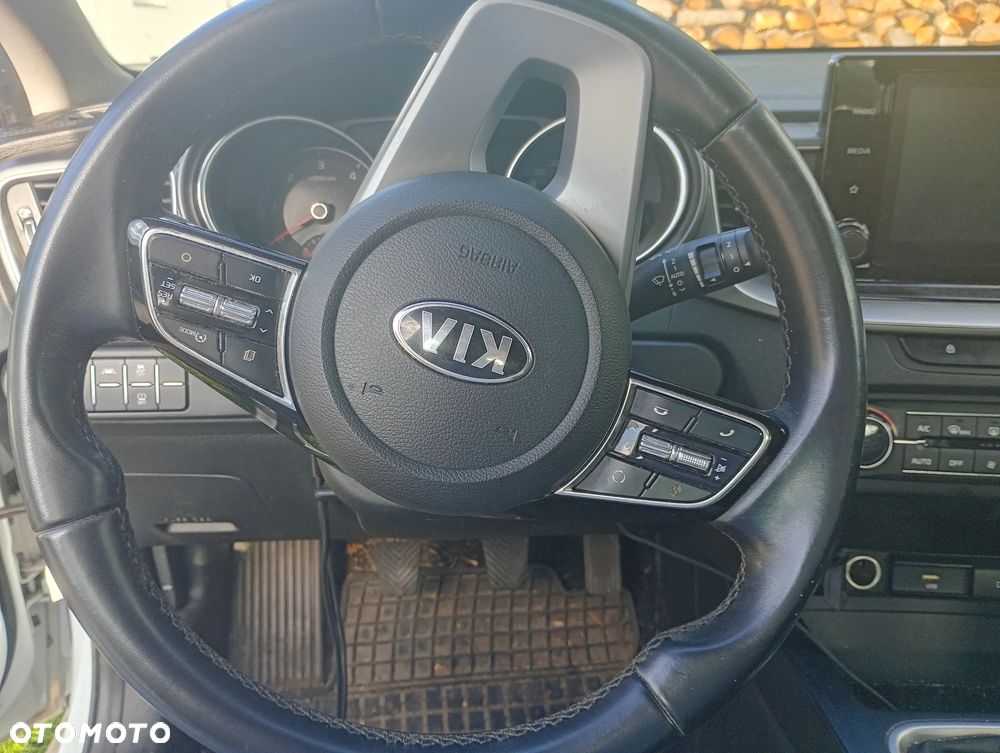 Kia Ceed - 5