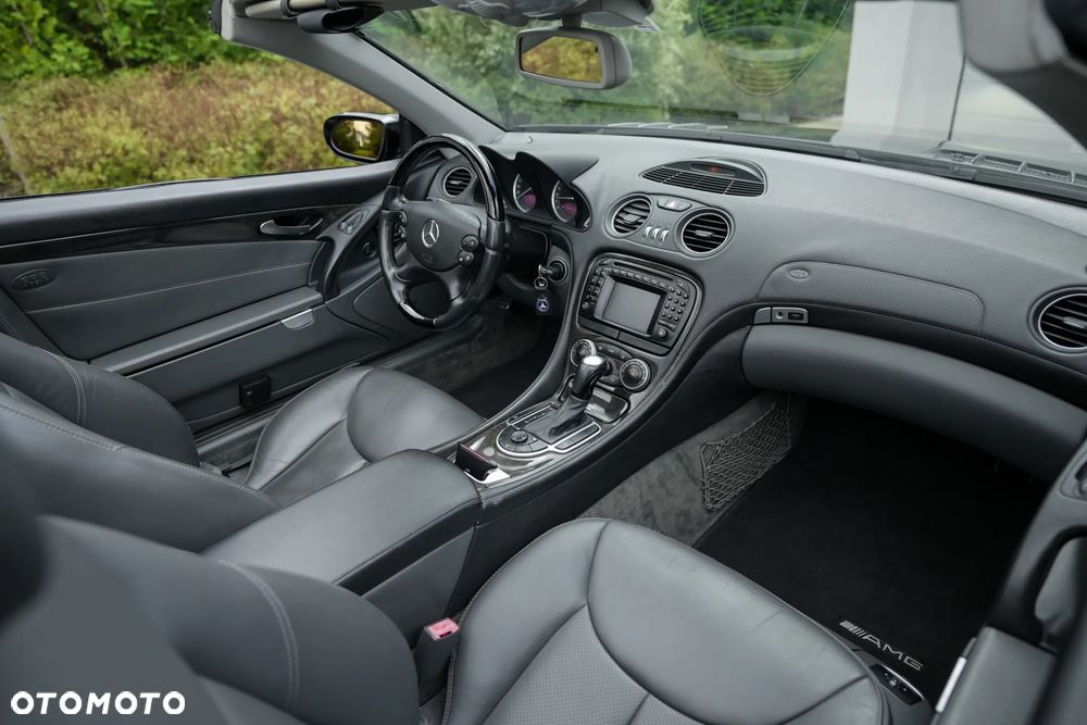 Mercedes-Benz SL 350 - 24