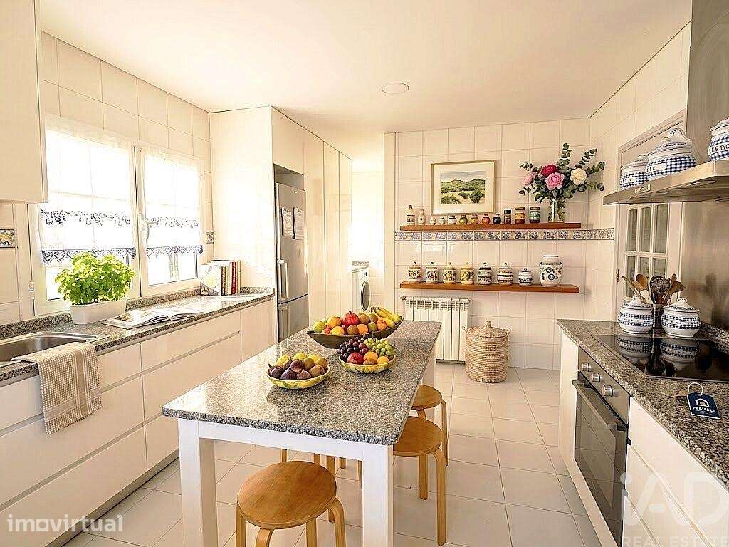 Casa / Villa em Amarante, Madalena, Cepelos e Gatão de 445 m2 - Grande imagem: 5/13