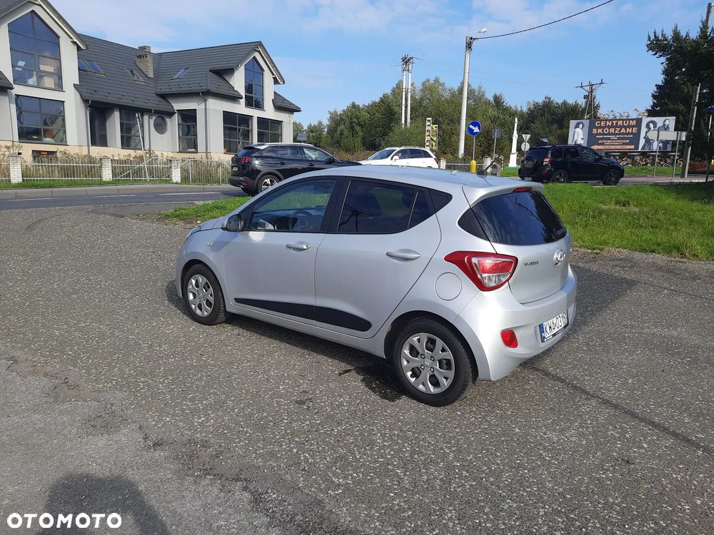 Hyundai i10 1.0 BlueDrive Comfort - 13