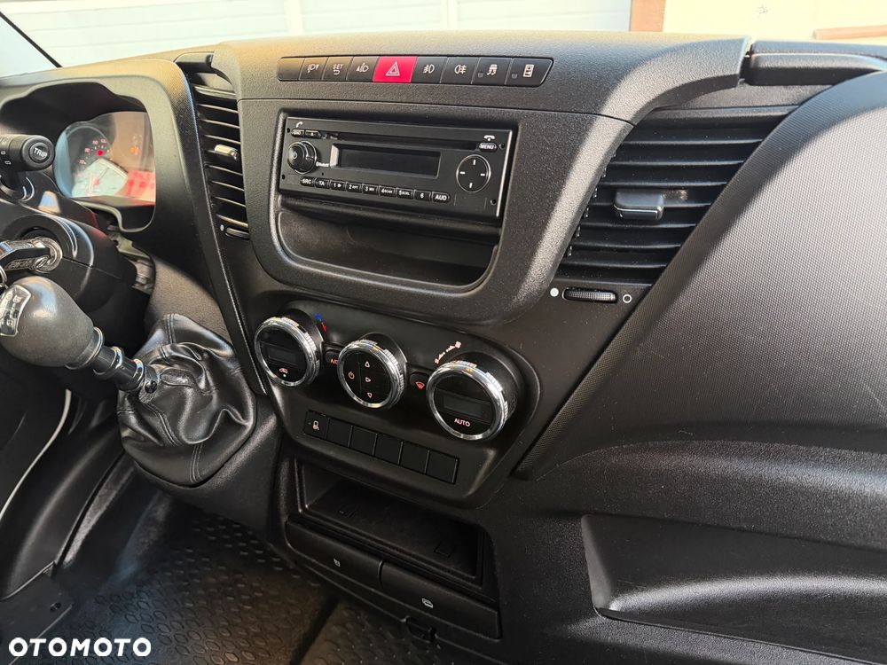 Iveco Daily L4H2 Bliźniaki - 26