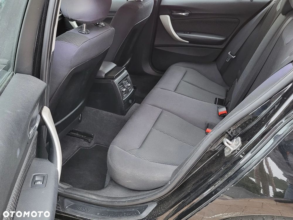 BMW Seria 1 116i Sport Line - 10