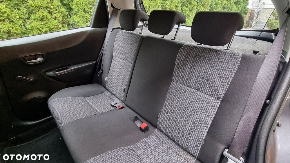 Toyota Yaris - 18
