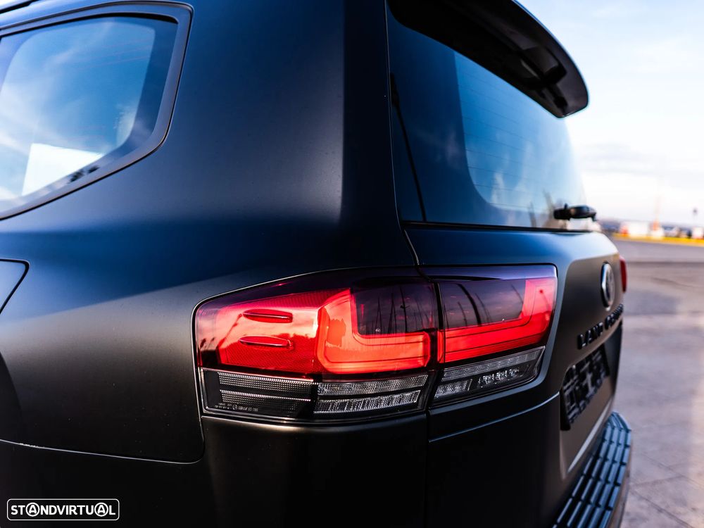 Toyota Land Cruiser - 23