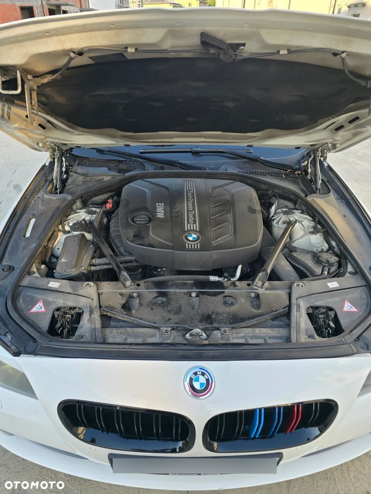 BMW Seria 5 525d Touring Luxury Line - 10