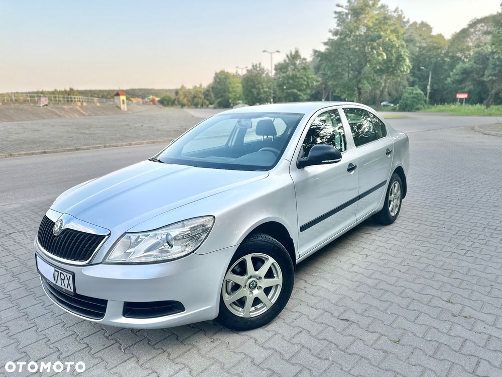 Skoda Octavia 1.6 Ambiente - 1
