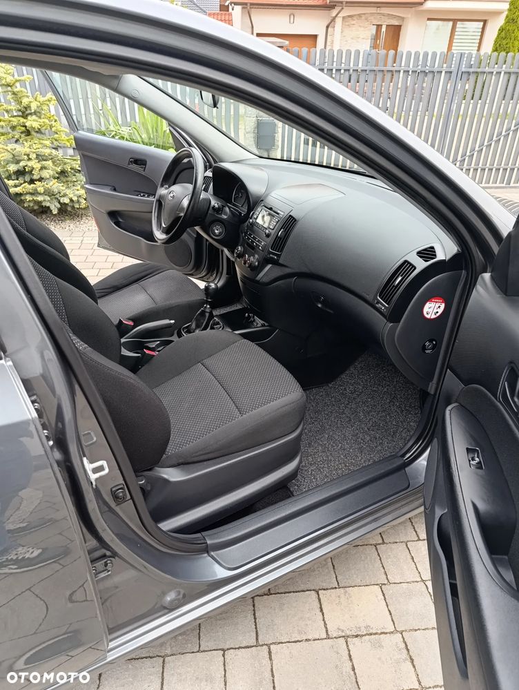 Hyundai i30 1.4 FIFA WM Edition - 2