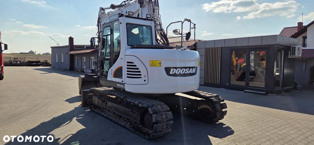 Doosan <<Doosan DX140LCR, 2015r, pług, ramie 3xłamane, 2 łyżki, z Niemiec!>> - 8