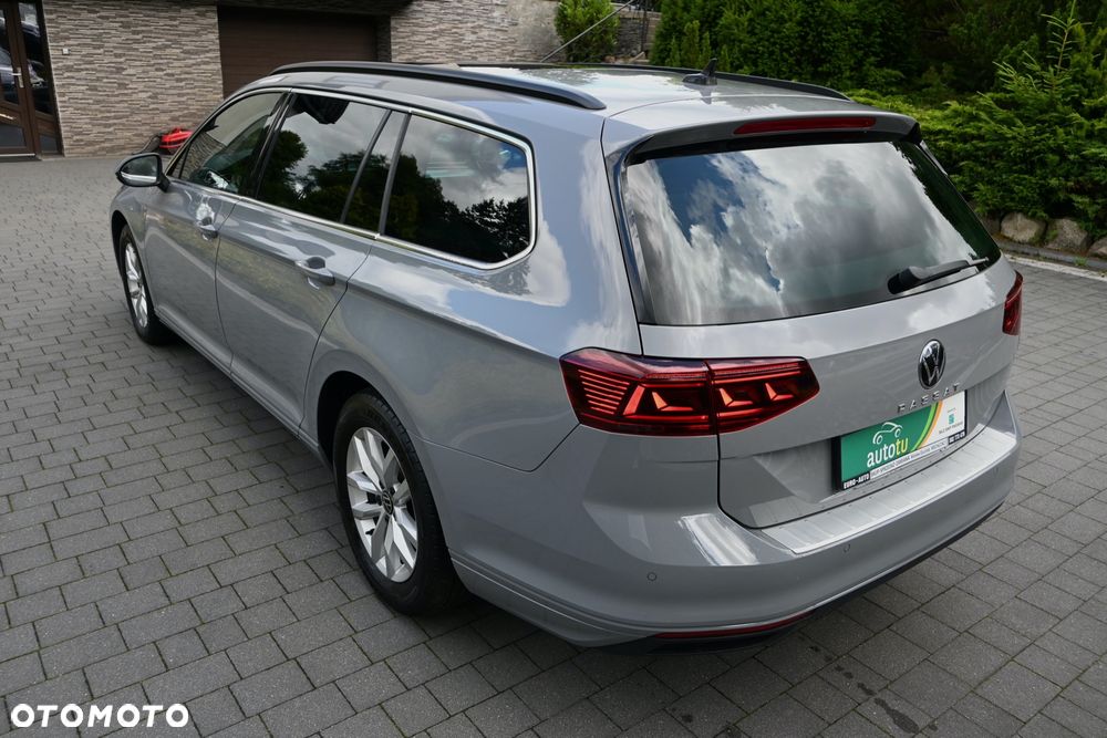 Volkswagen Passat 2.0 TDI SCR DSG Business - 4