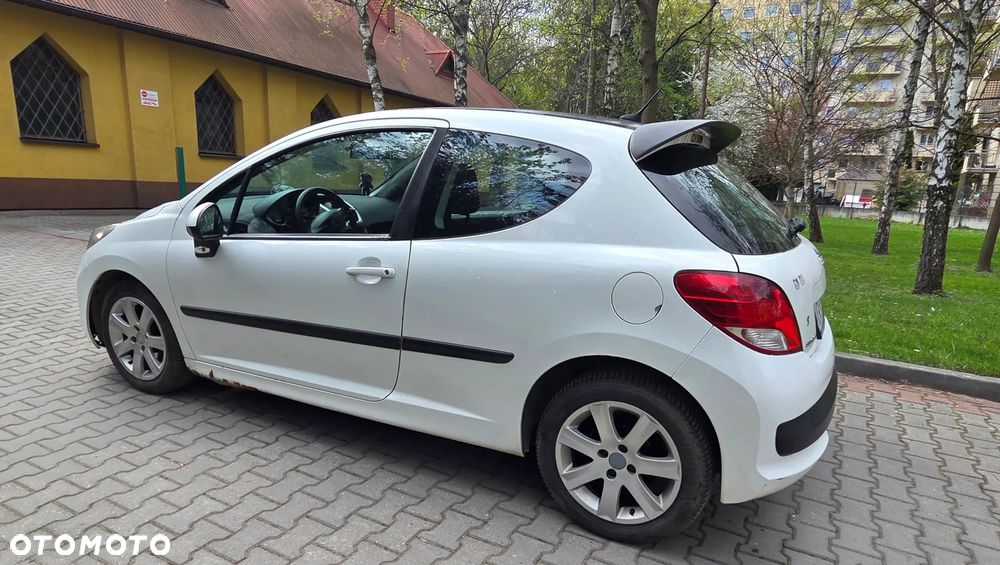 Peugeot 207 - 7