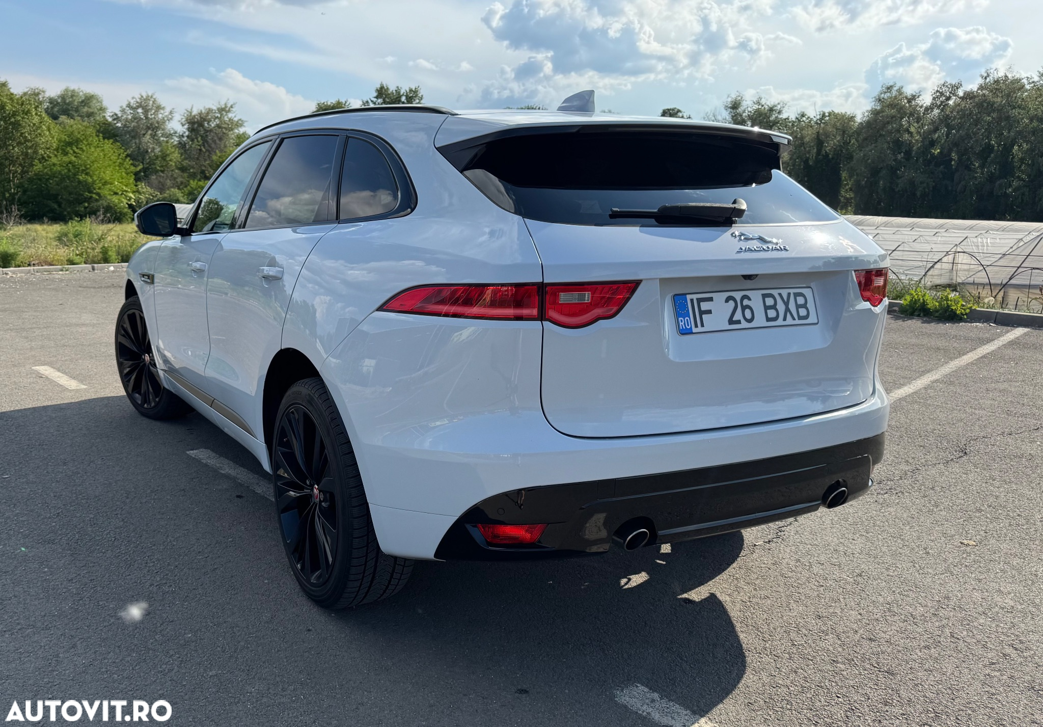Jaguar F-Pace 25t AWD R-Sport - 4
