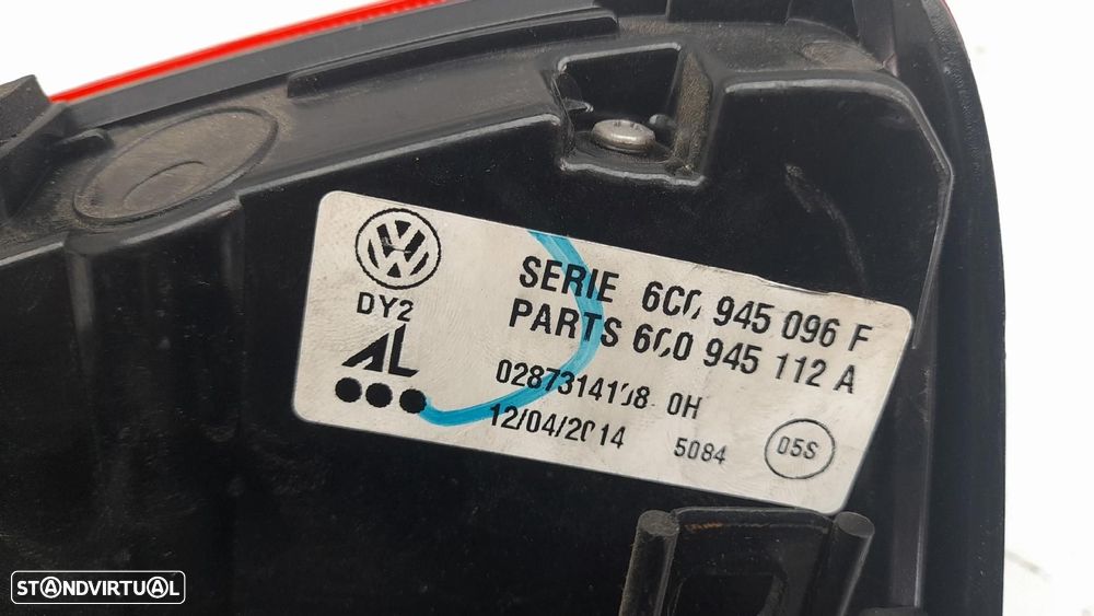 Farolim direito VOLKSWAGEN Polo (6R, 6C) - 5