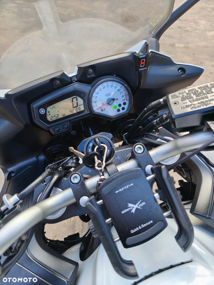 Yamaha FZ8 - 19