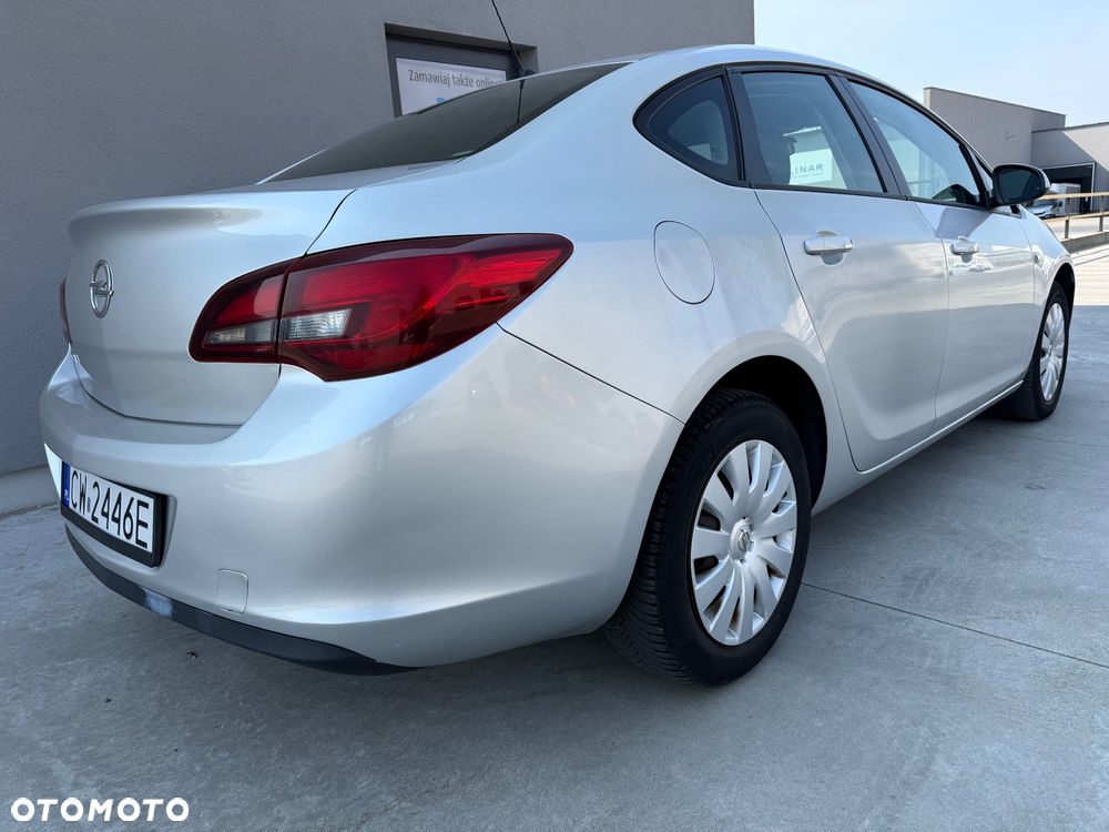 Opel Astra 1.6 Essentia EU6 - 7