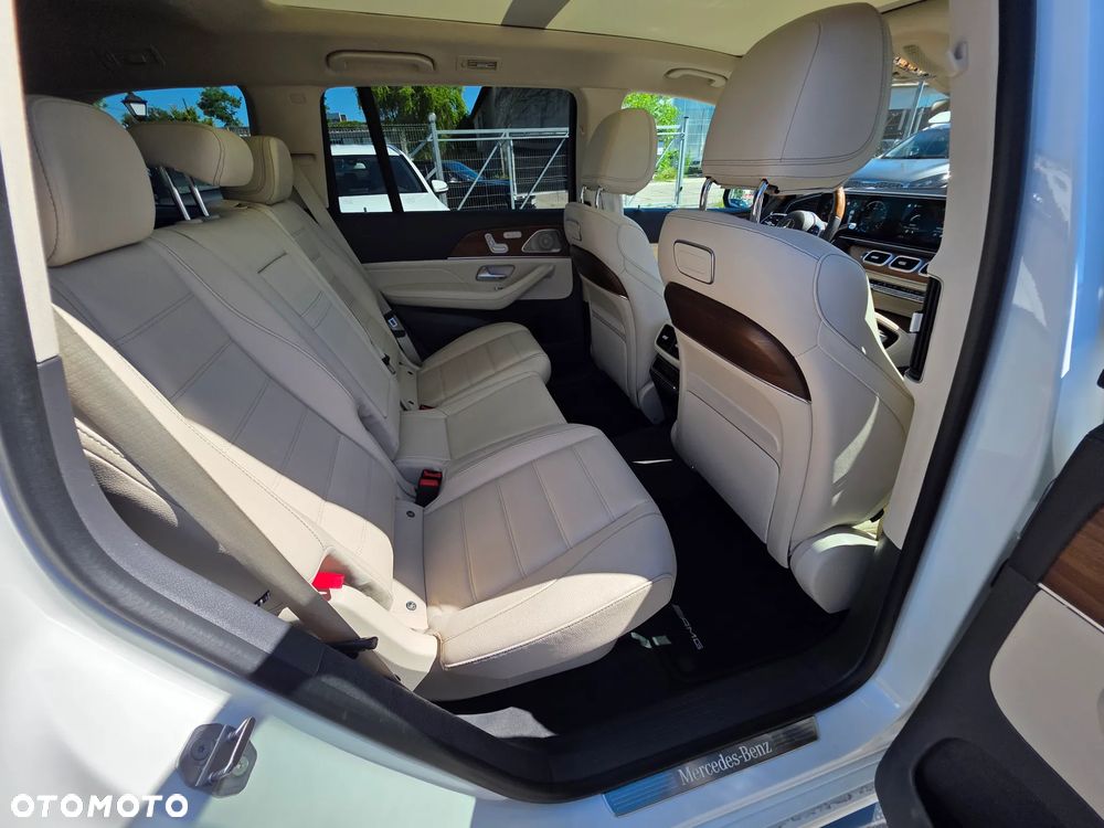 Mercedes-Benz GLS - 15
