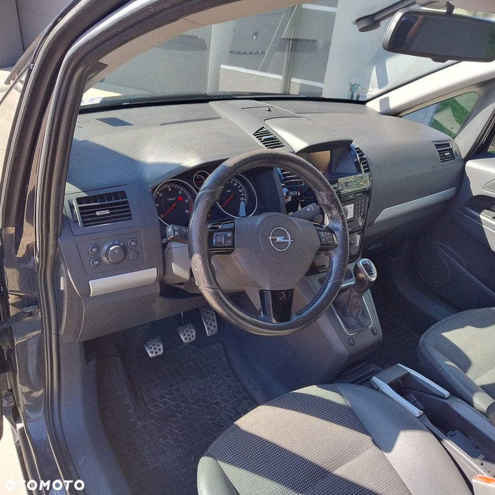 Opel Zafira 1.9 CDTI Cosmo - 7