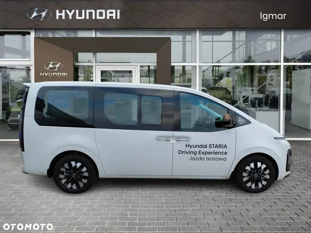Hyundai Staria 1.6 T-GDI HEV Luxury - 4