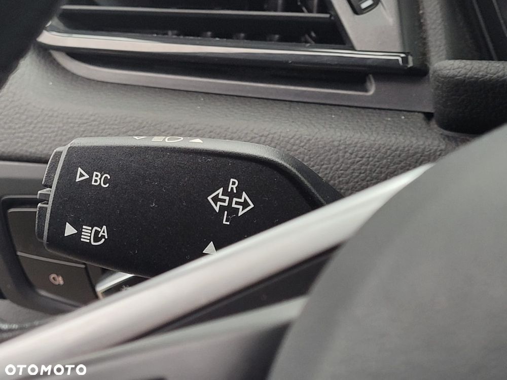 BMW Seria 2 220d Active Tourer Advantage - 21