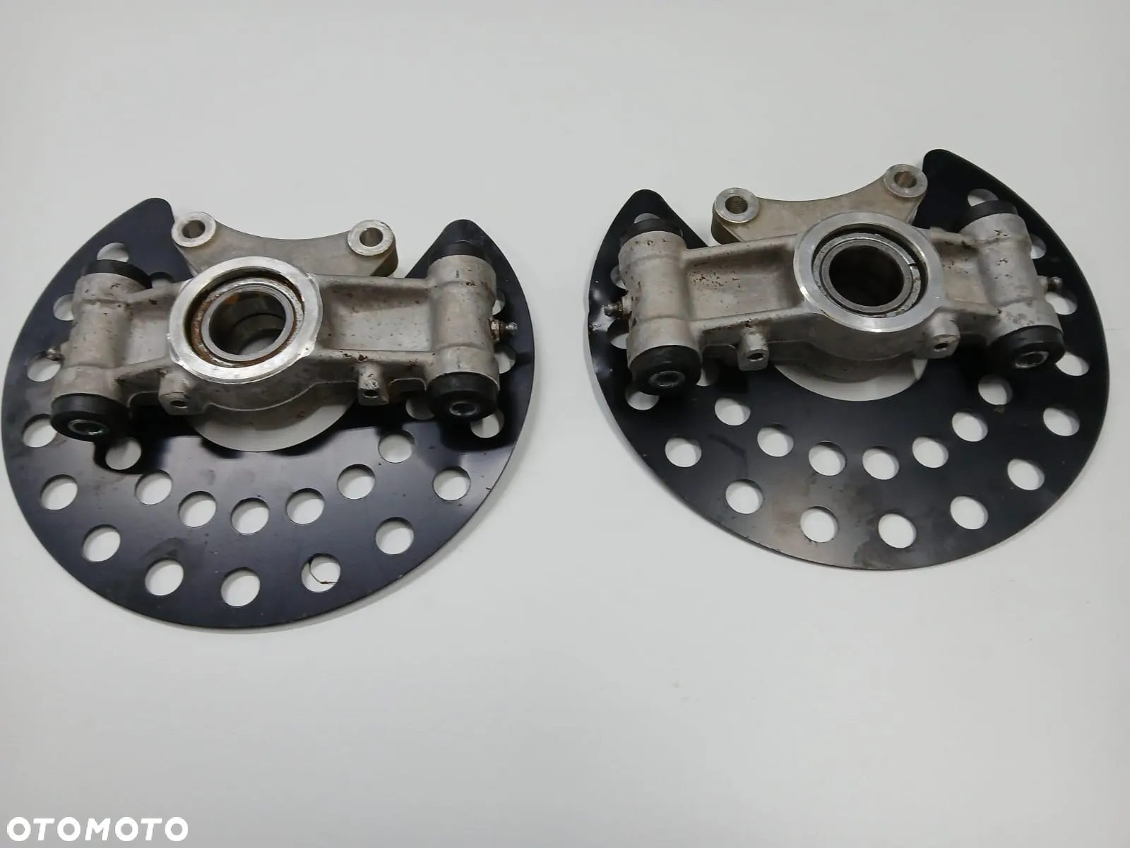 CF MOTO  820 ZWROTNICA PIASTA TYL TYLNIA PRAWA LEWA - 3