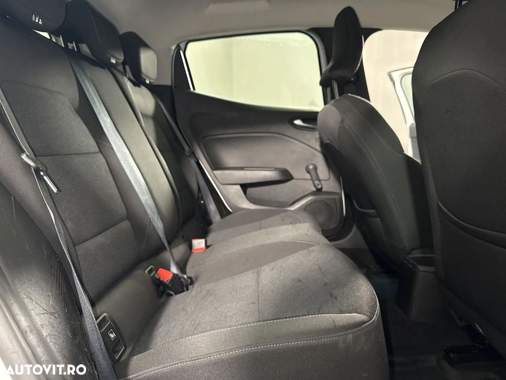 Renault Clio - 13