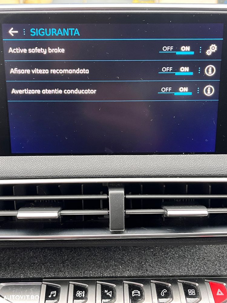 Peugeot 3008 1.2 PureTech 130 BVM6 Allure Pack - 17