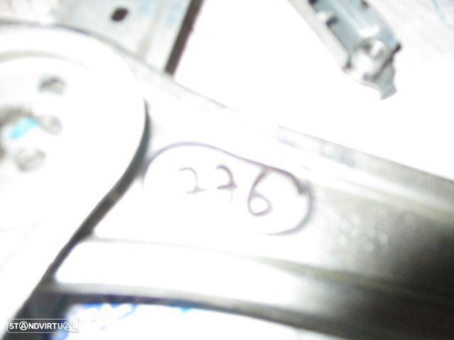 Elevador Sem Motor REF0776 TOYOTA YARIS VERSO 2001 5P FD - 2