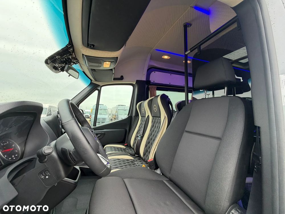 Mercedes-Benz Sprinter 519 - 23