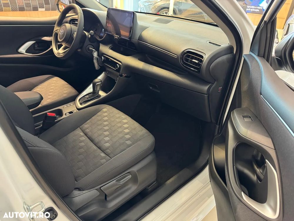 Toyota Yaris - 21