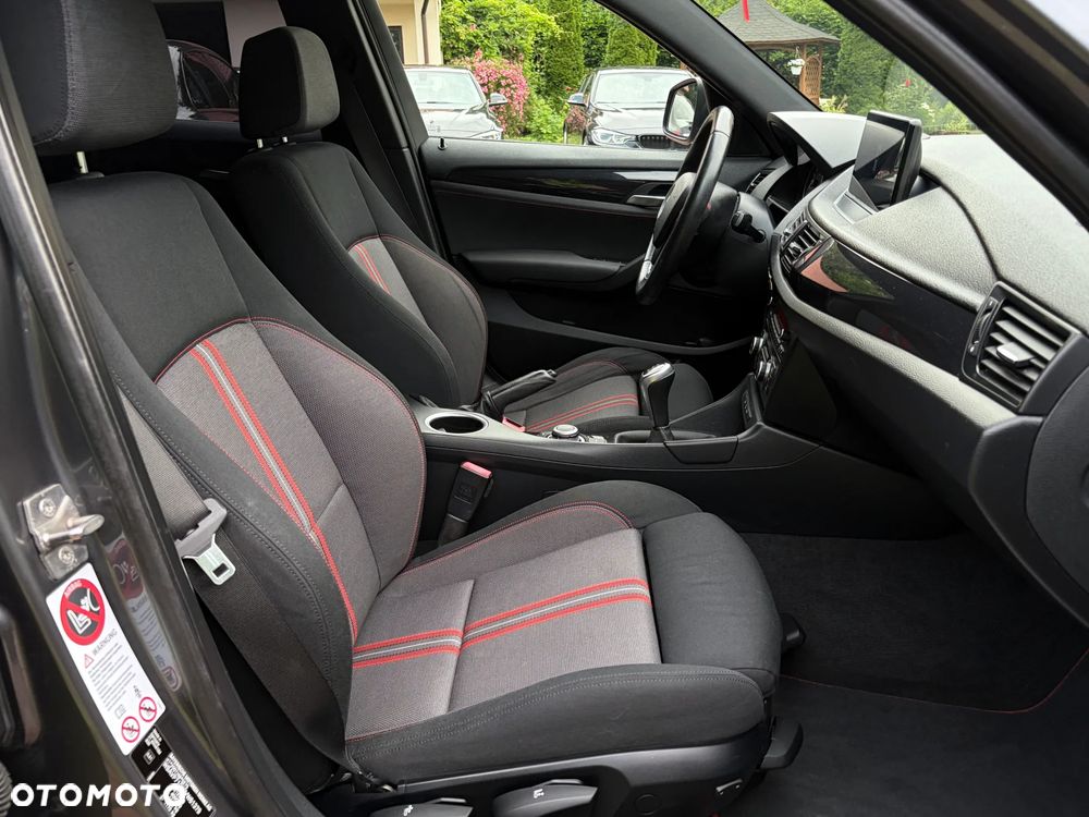 BMW X1 xDrive18d Sport Line - 7