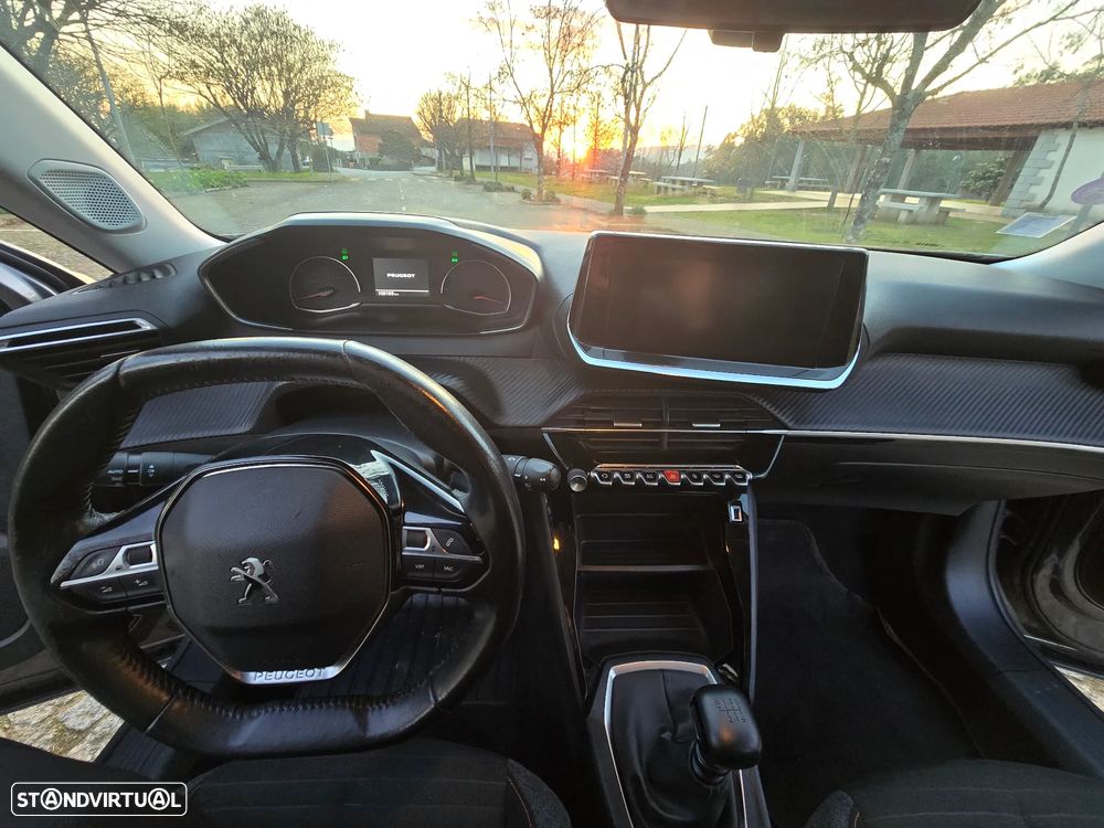 Peugeot 2008 PureTech 130 GPF Stop&Start Active - 11