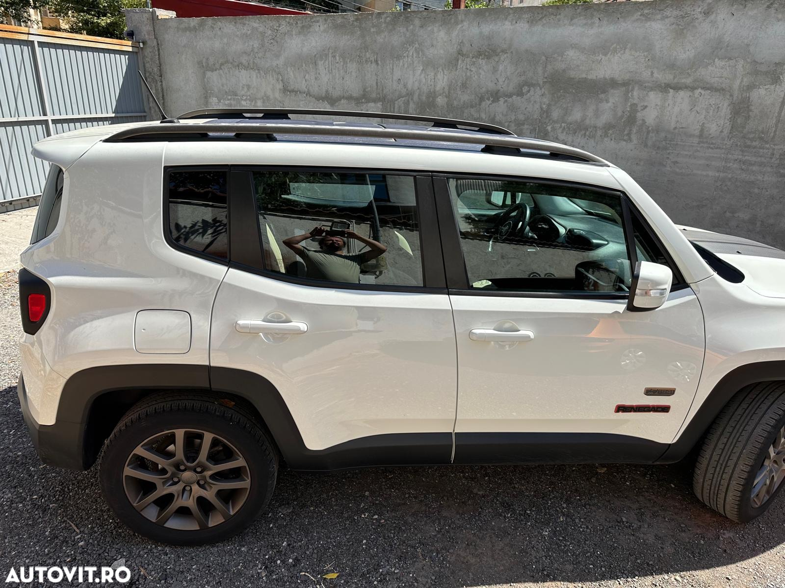 Jeep Renegade 2.0 M-Jet 4x4 AT 75th Anniversary - 3