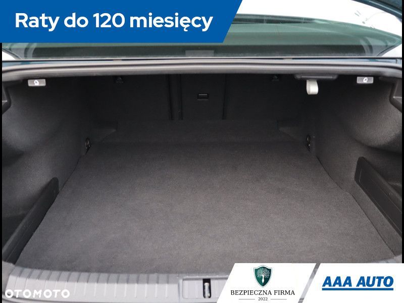 Volkswagen Passat - 16