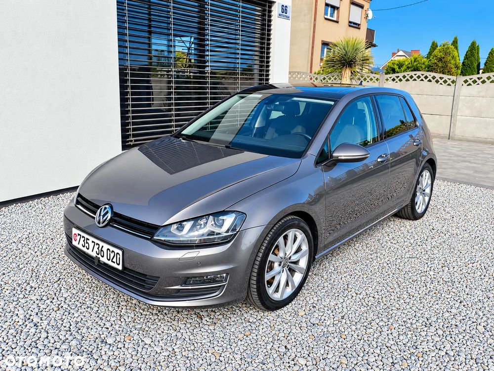 Volkswagen Golf - 1