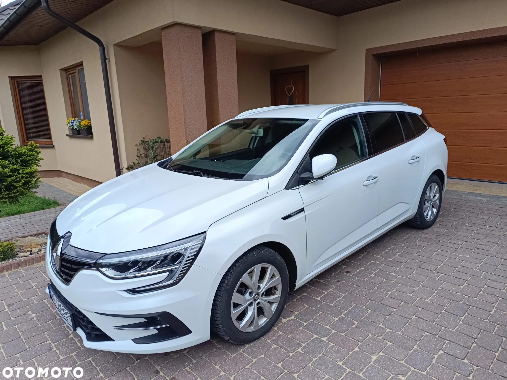 Renault Megane 1.5 Blue dCi Zen - 10