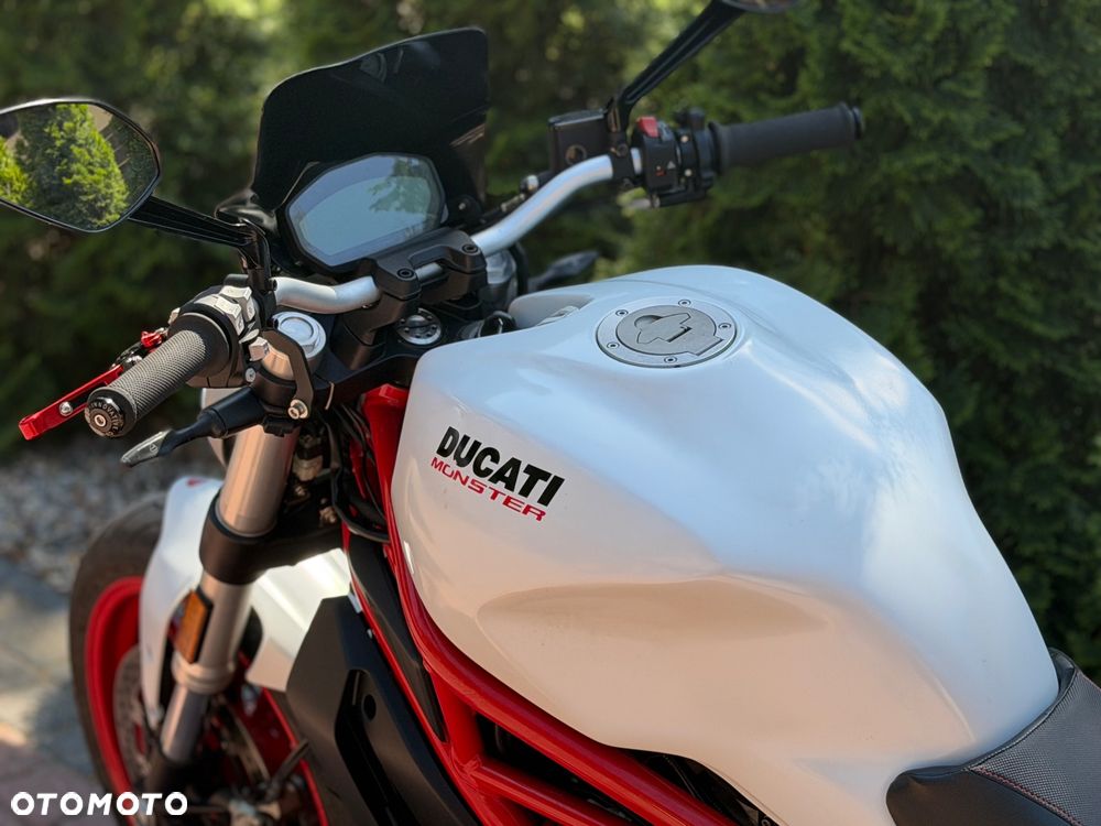 Ducati Monster - 15