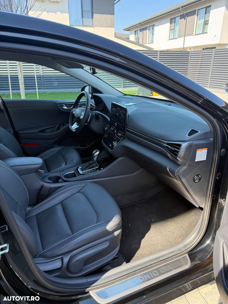 Hyundai IONIQ - 17