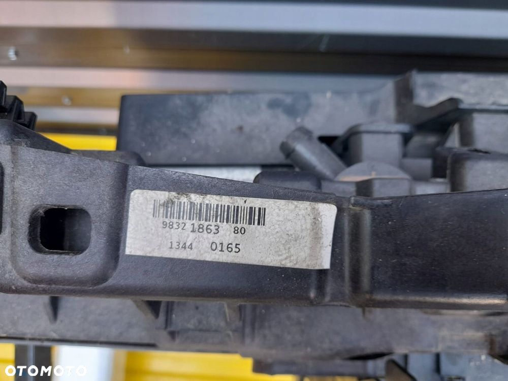 PEUGEOT 208 II E-208 PAS PRZÓD BELKA CHŁODNICE RADAR 9832186380 - 10