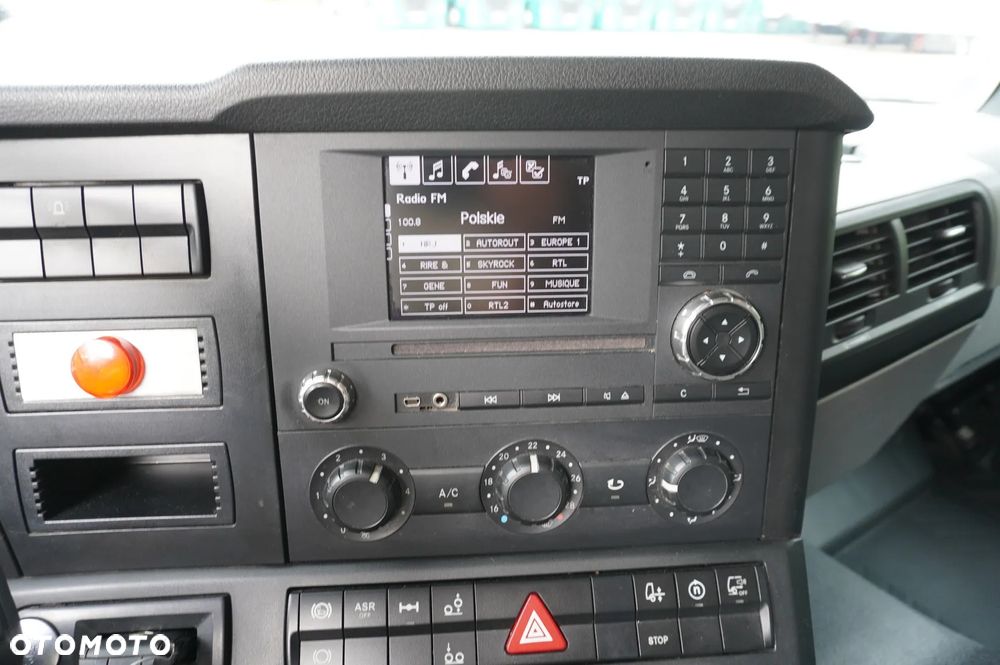 Mercedes-Benz Antos 3240 8x2 / HDS Tajfun 5 t / Zabudowa Śmieciarka Farid Industries / 3 osie skrętne - 14