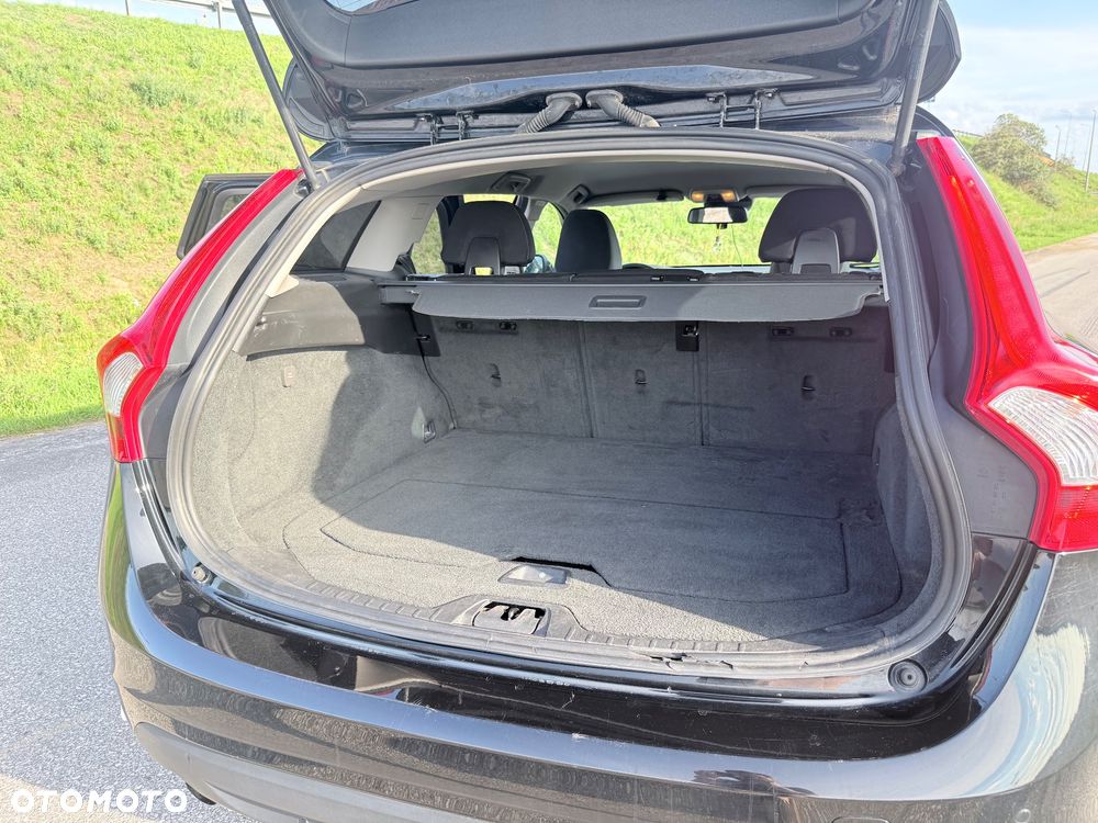 Volvo V60 D4 Momentum - 5