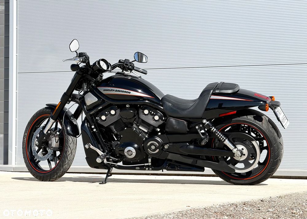 Harley-Davidson V-Rod Night Rod - 2