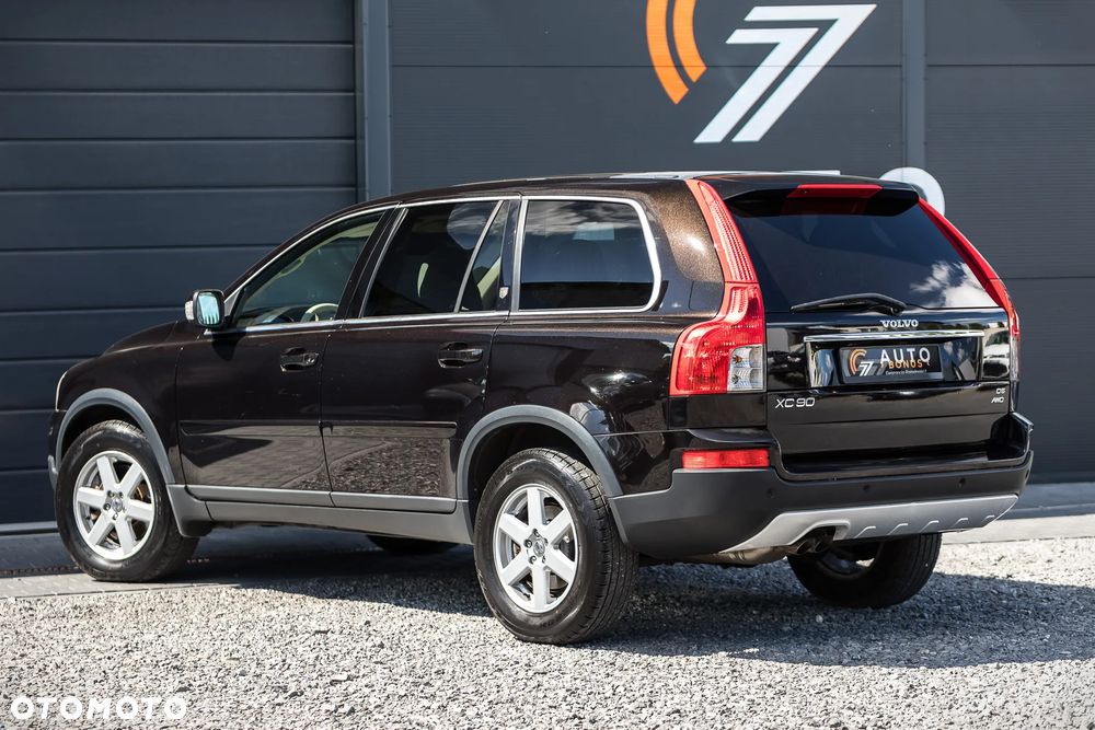 Volvo XC 90 - 9