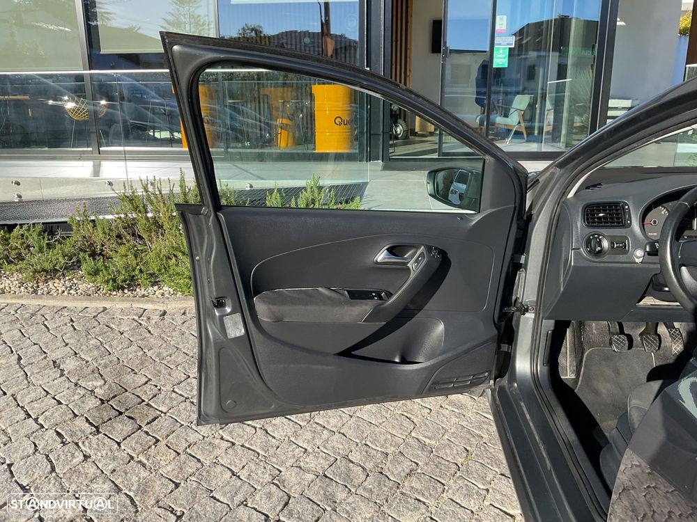 VW Polo 1.6 TDI Confortline BlueMotion - 19