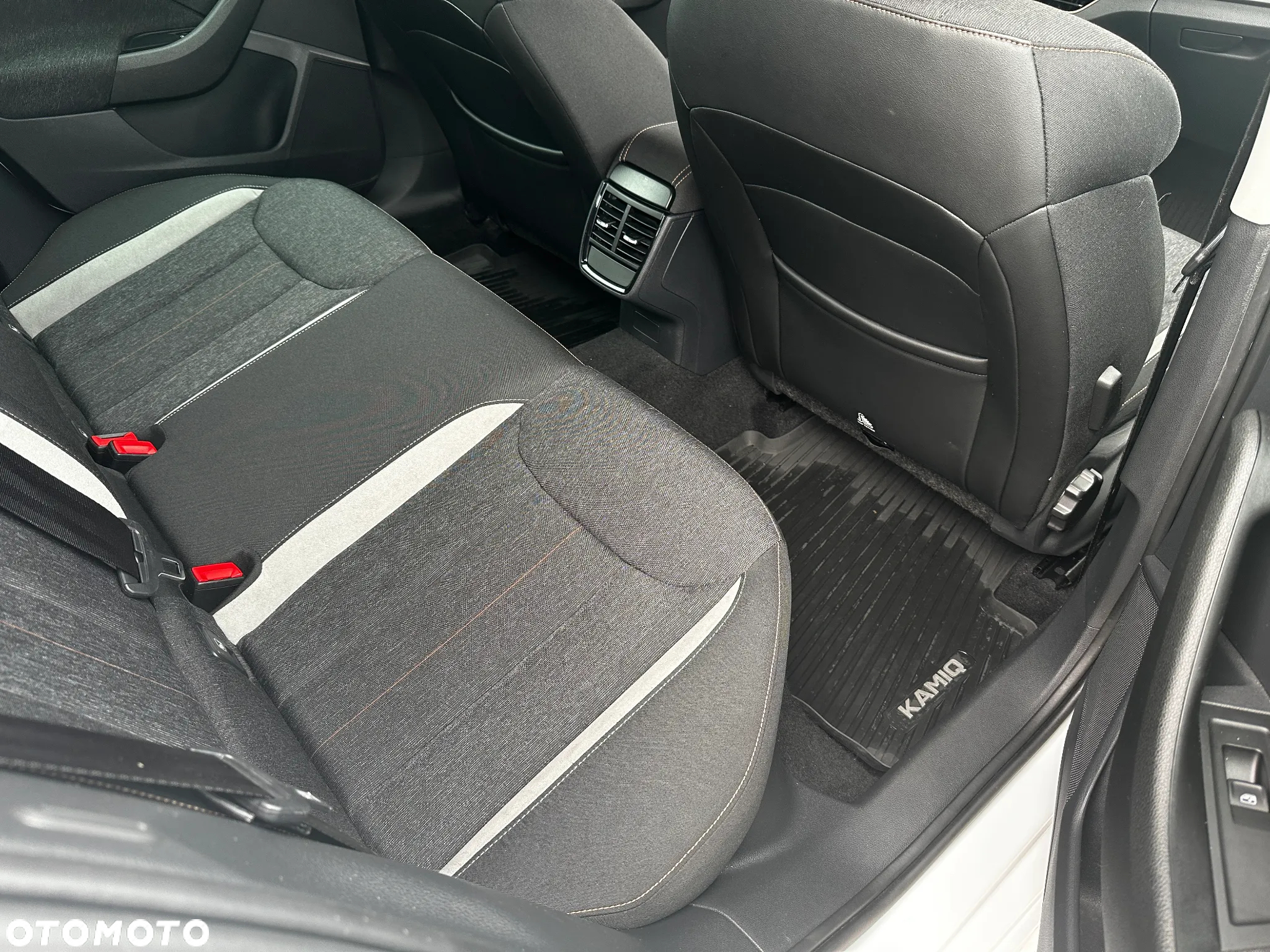 Skoda Kamiq 1.0 TSI Style DSG - 27