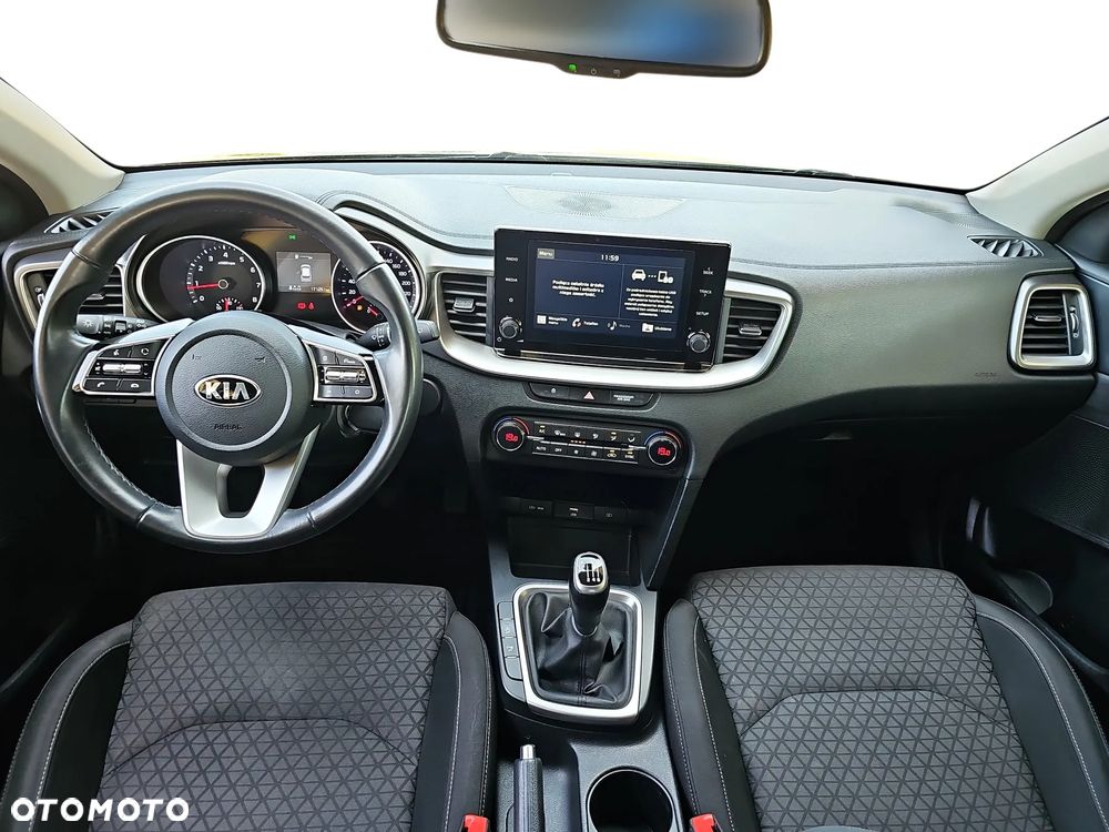 Kia Ceed 1.4 T-GDI M - 28