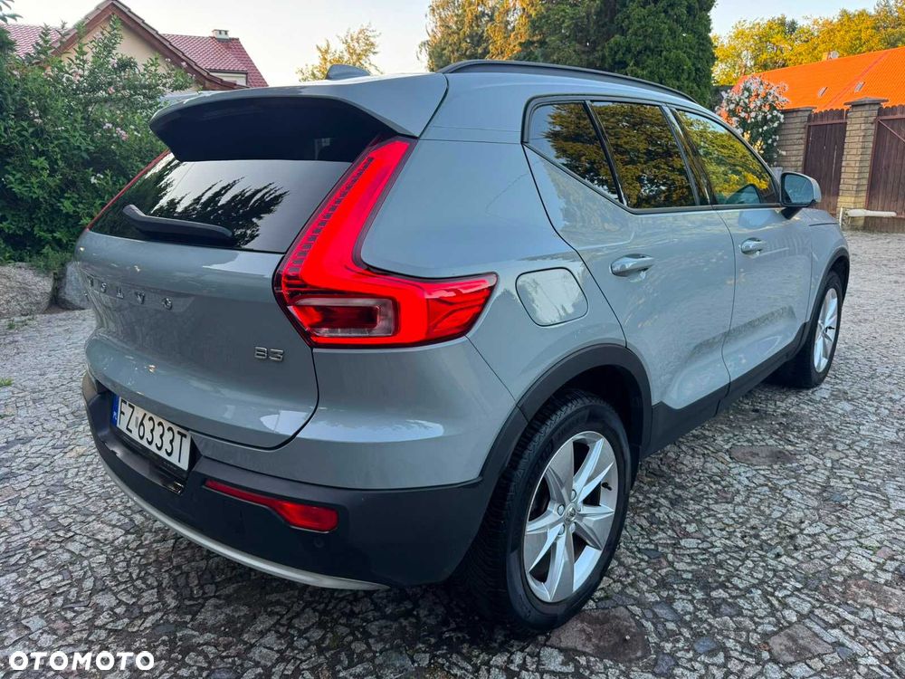 Volvo XC 40 - 3