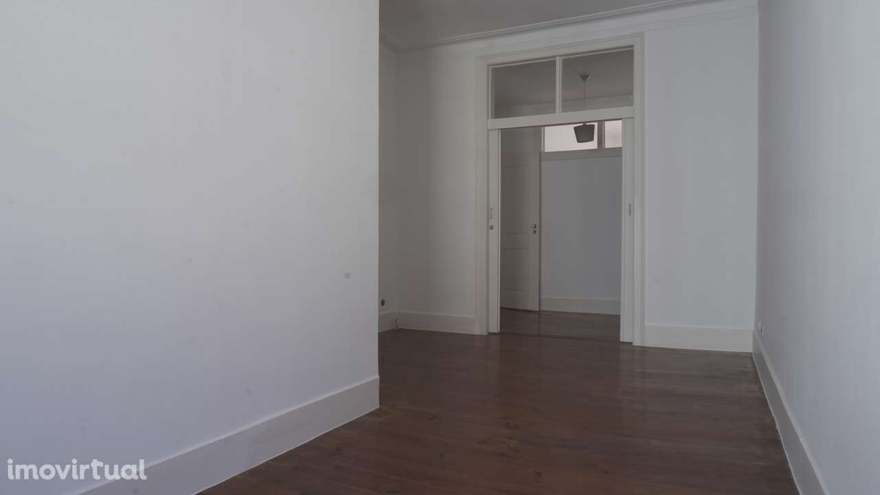 T3 NO CORAÇÃO DOS ANJOS LISBOA, TOTALMENTE RENOVADO - Grande imagem: 3/22