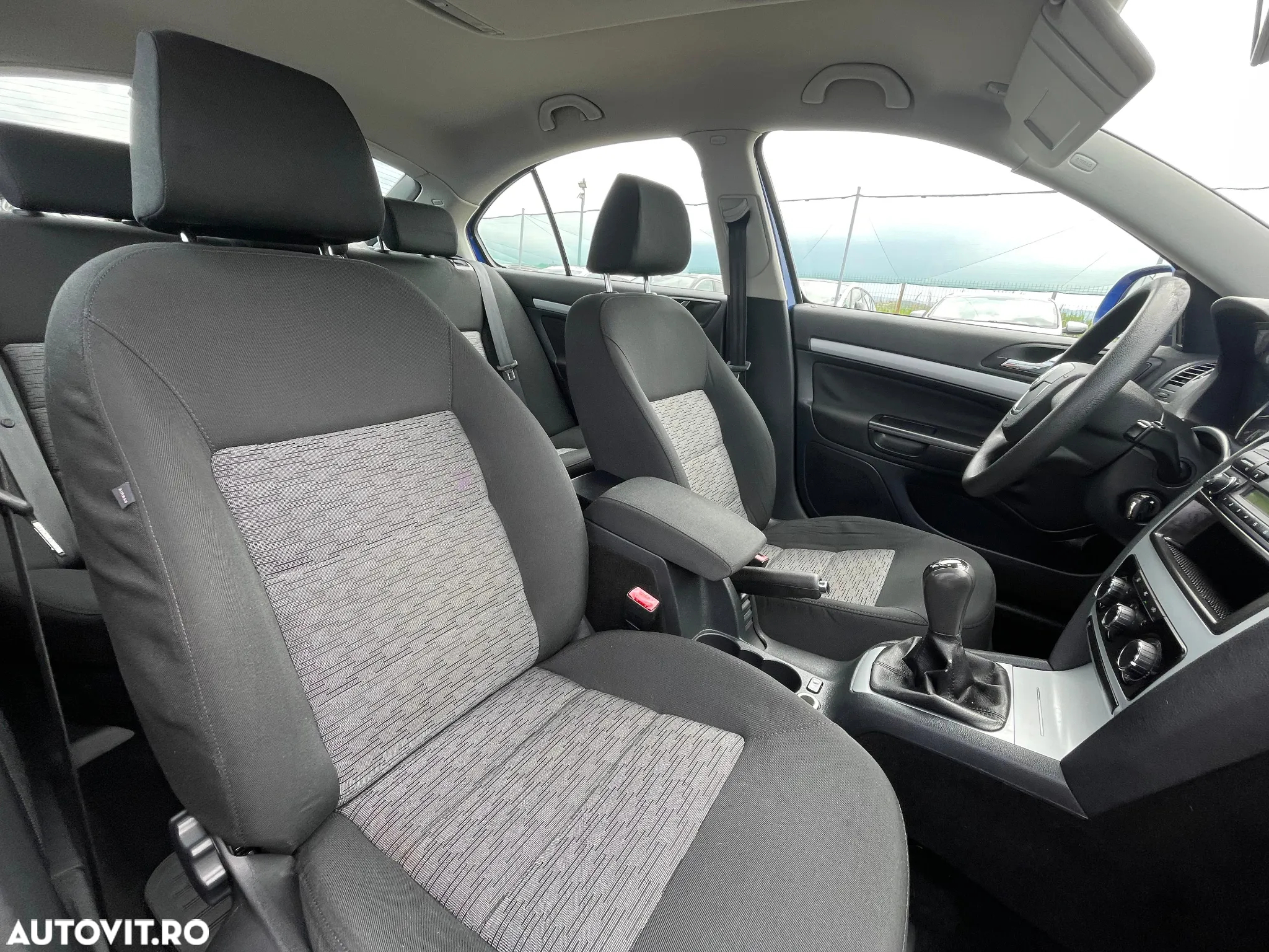 Skoda Octavia 1.6 Classic - 27